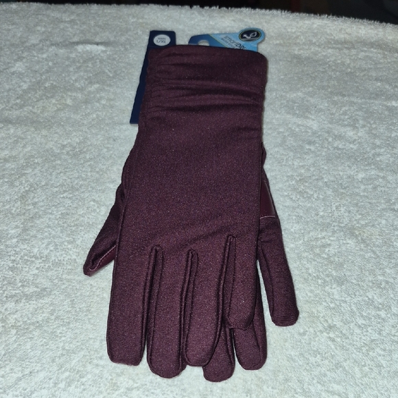 Isotoner Plum Women's Lined Spandex Touchscreen Gloves - Picture 3 of 6